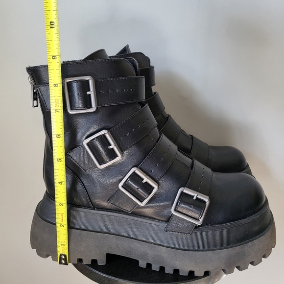 Dolls Kill Shoes Current Mood Into The Mosh Combat Boots Size